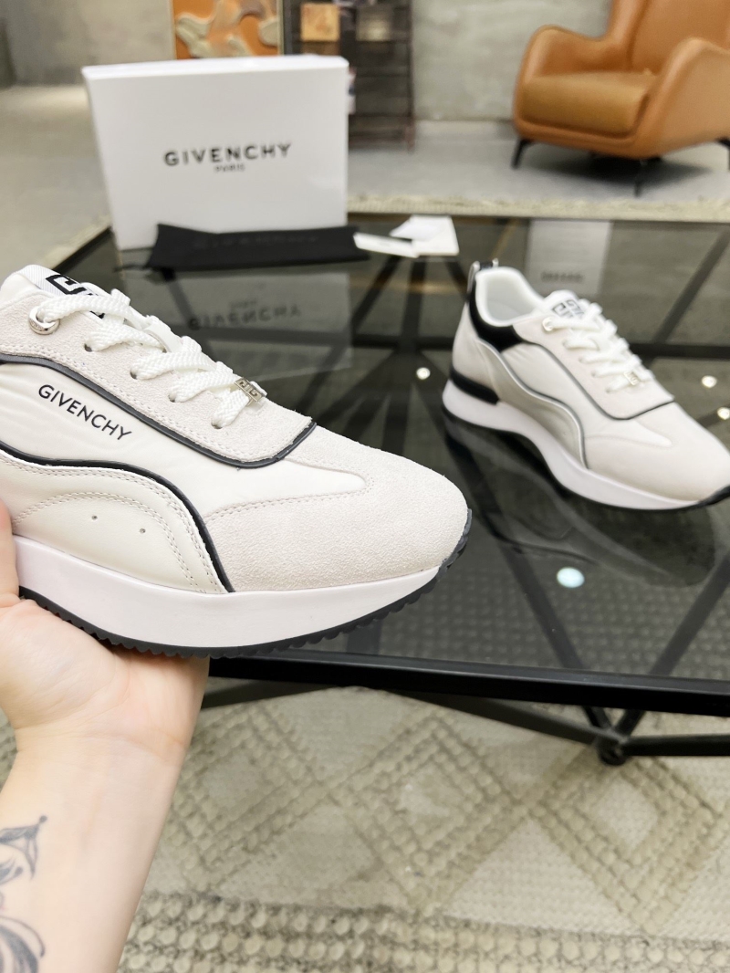 Givenchy Sneakers